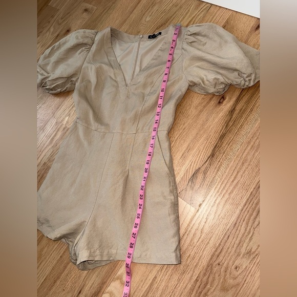 Express Linen-Blend Puff Sleeve Romper Neutral Cream Tan Size XS - Picture 9 of 14